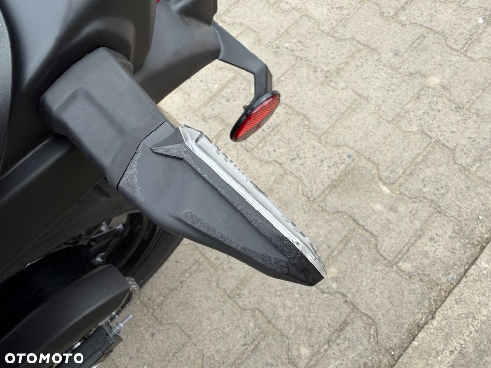 Kawasaki Eliminator 500 - 24