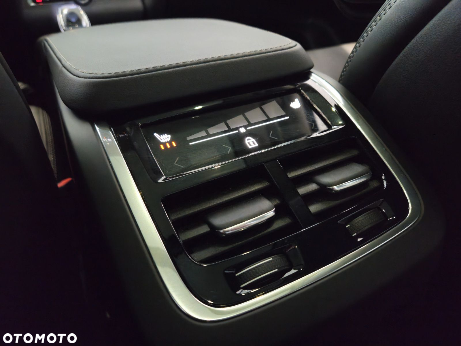Volvo XC 90 - 33