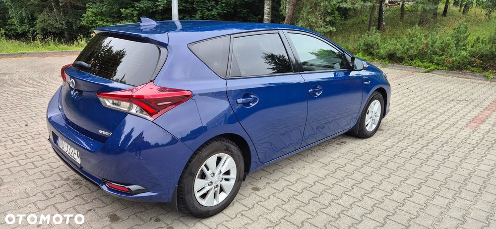 Toyota Auris Hybrid 135 Comfort - 4