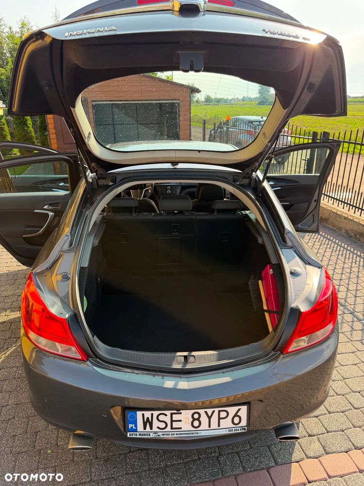 Opel Insignia 2.0 T Sport 4x4 - 17