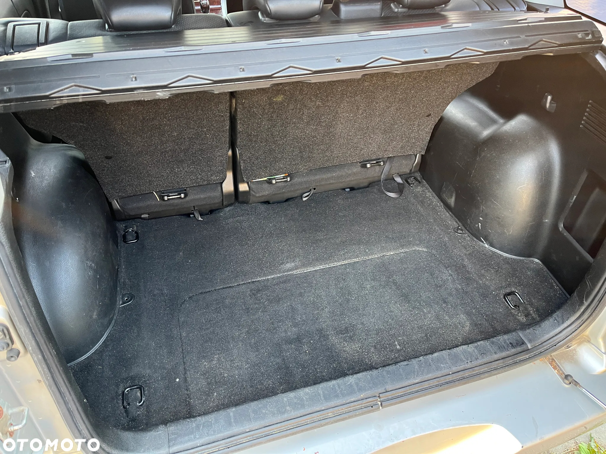 Suzuki Grand Vitara 1.9 DDiS Premium EU5 - 9