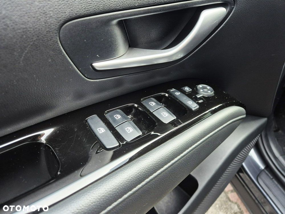 Hyundai Tucson 1.6 T-GDi HEV Smart 2WD - 12