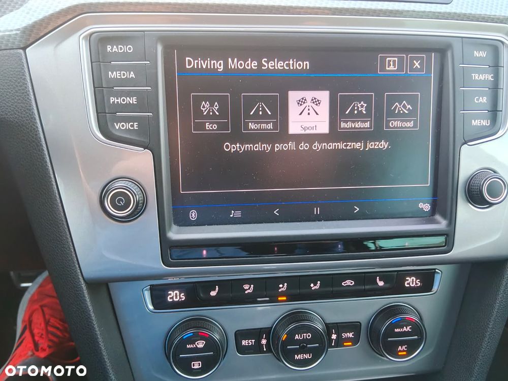 Volkswagen Passat Alltrack 2.0 TDI SCR 4Mot DSG - 13