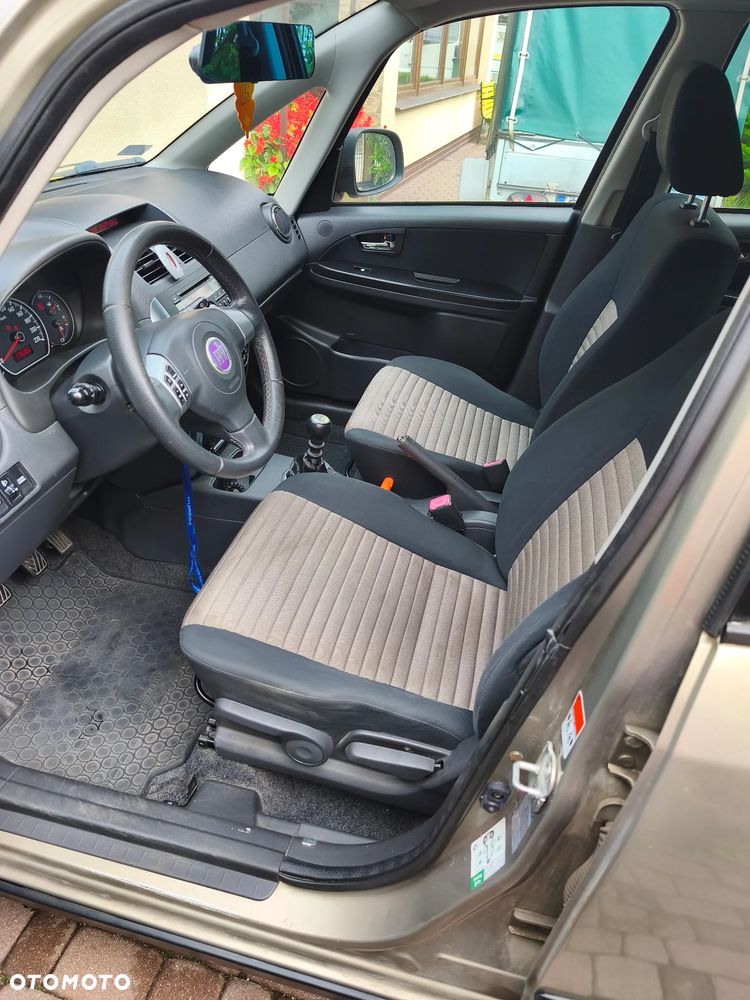 Fiat Sedici 1.9 Multijet DPF 4x4 Dynamic - 15