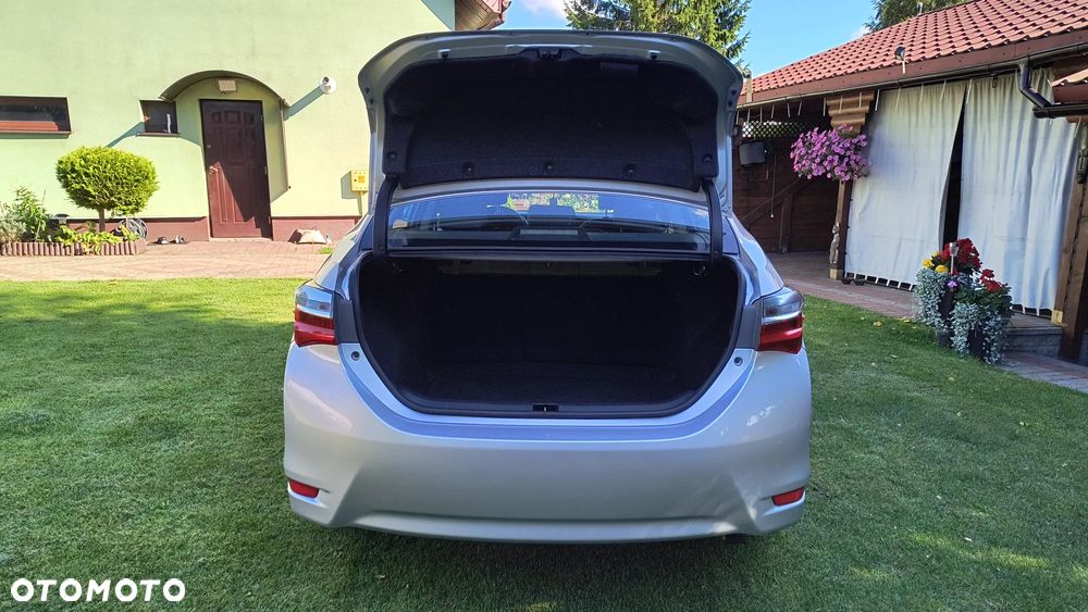 Toyota Corolla 1.6 Comfort - 12