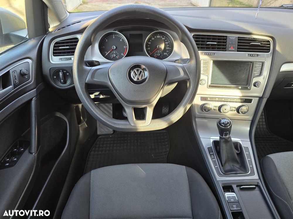 Volkswagen Golf 1.6 TDI DPF BMT Trendline - 6