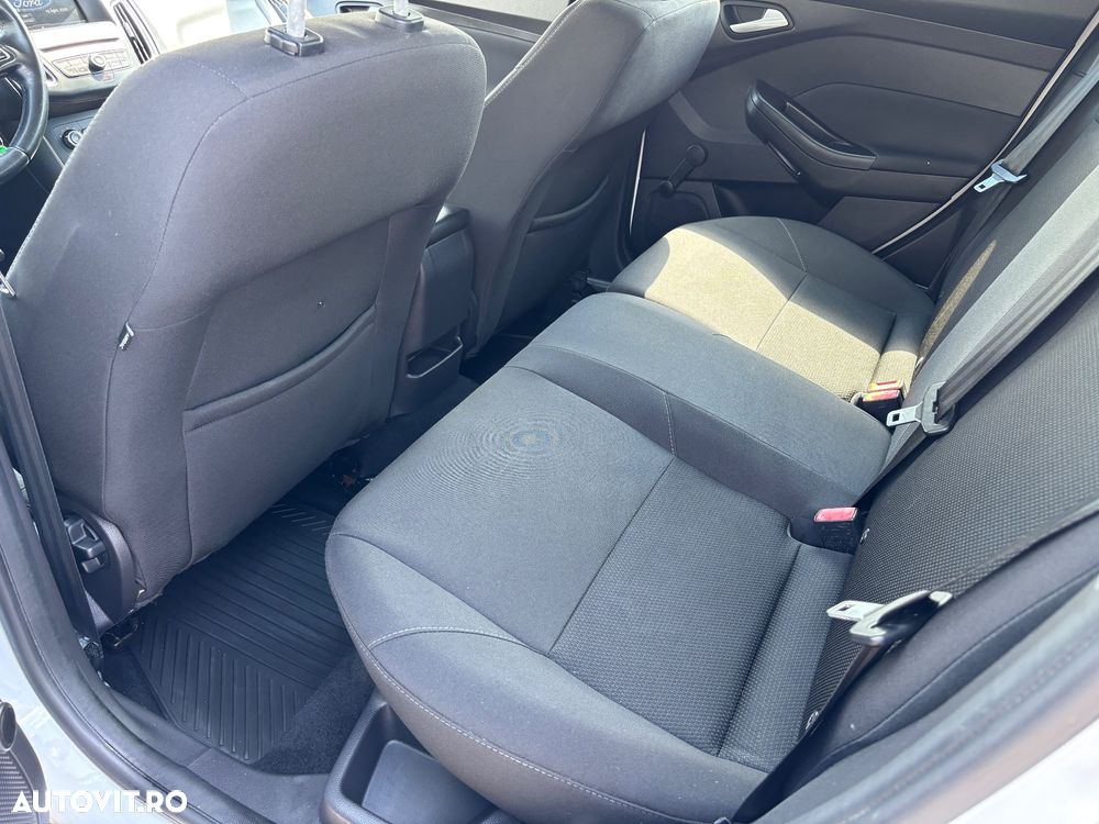 Ford Focus 1.6 TDCI DPF Trend - 7