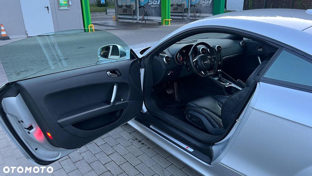 Audi TT S Coupé - 9