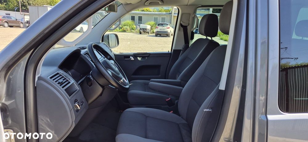 Volkswagen Multivan - 36