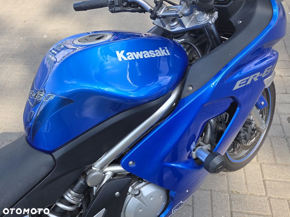 Kawasaki ER - 17
