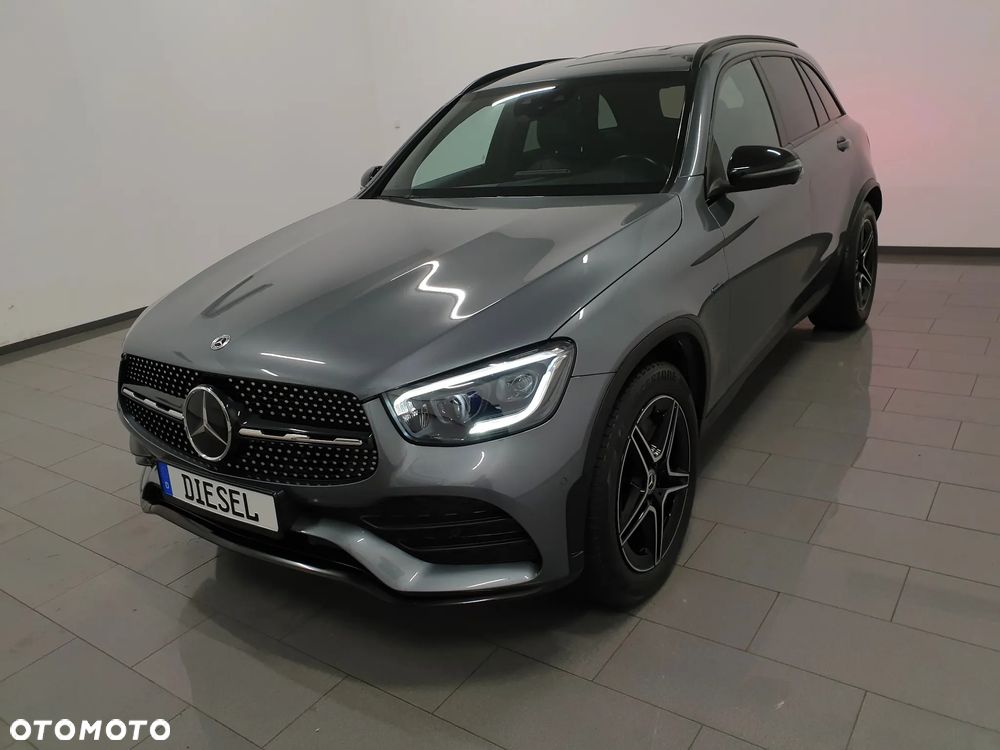 Mercedes-Benz GLC - 37