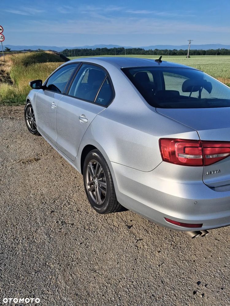 Volkswagen Jetta 2.0 TDI DPF BMT Trendline - 1
