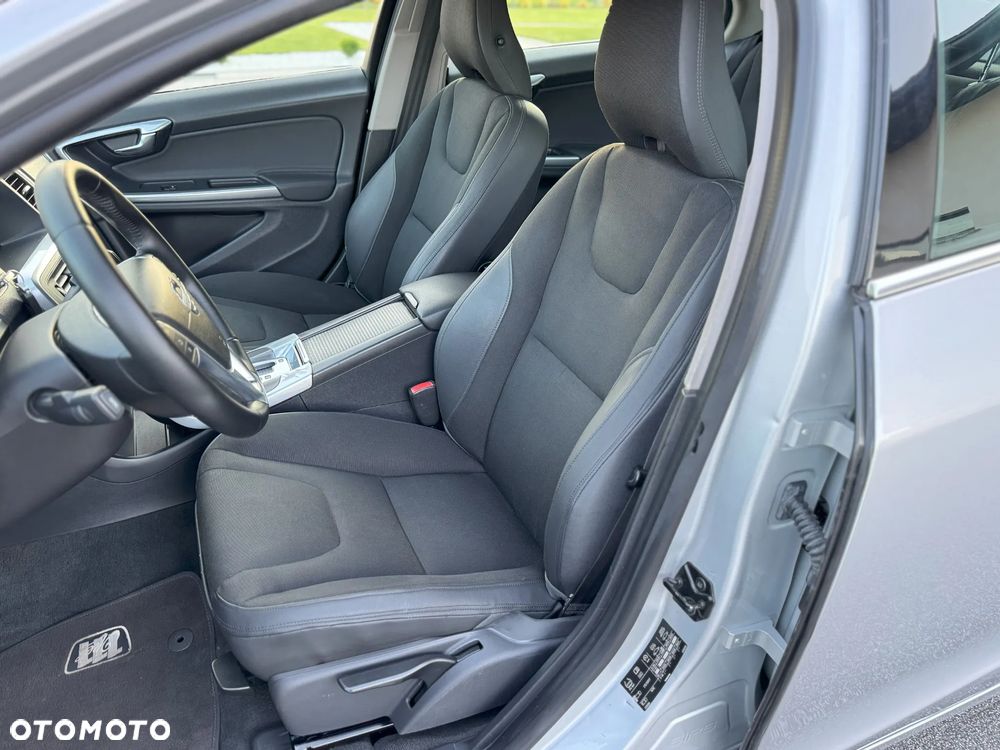 Volvo S60 D3 Geartronic Summum - 27