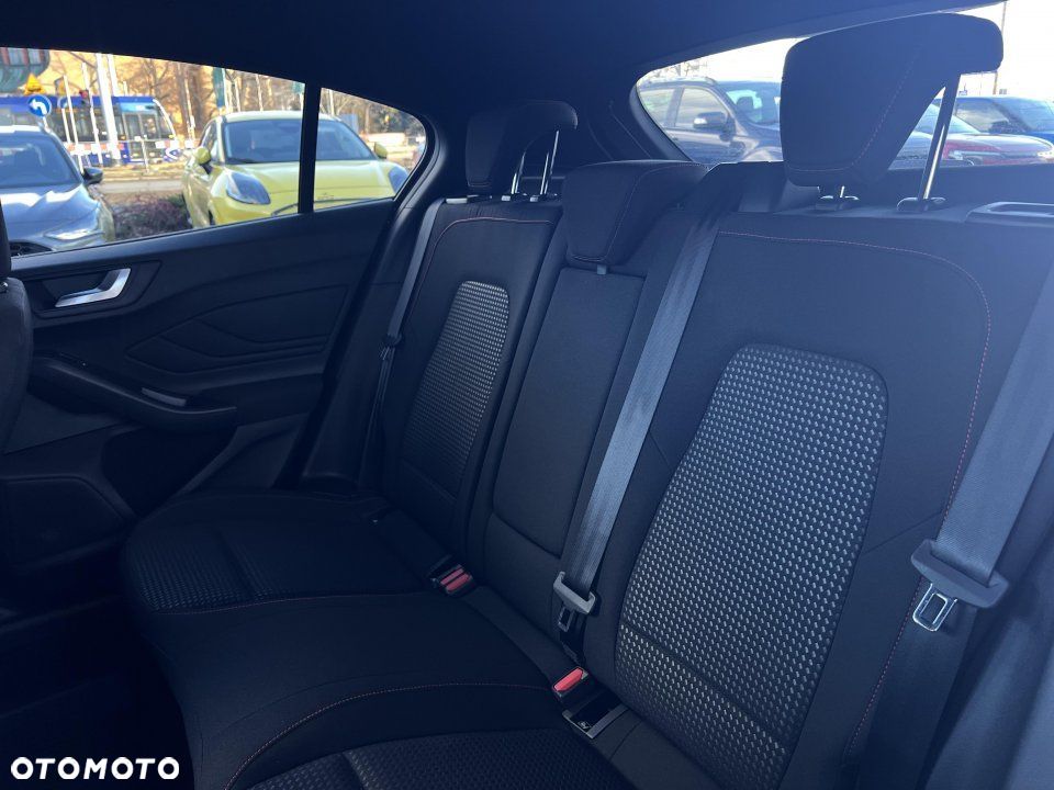 Ford Focus - 12