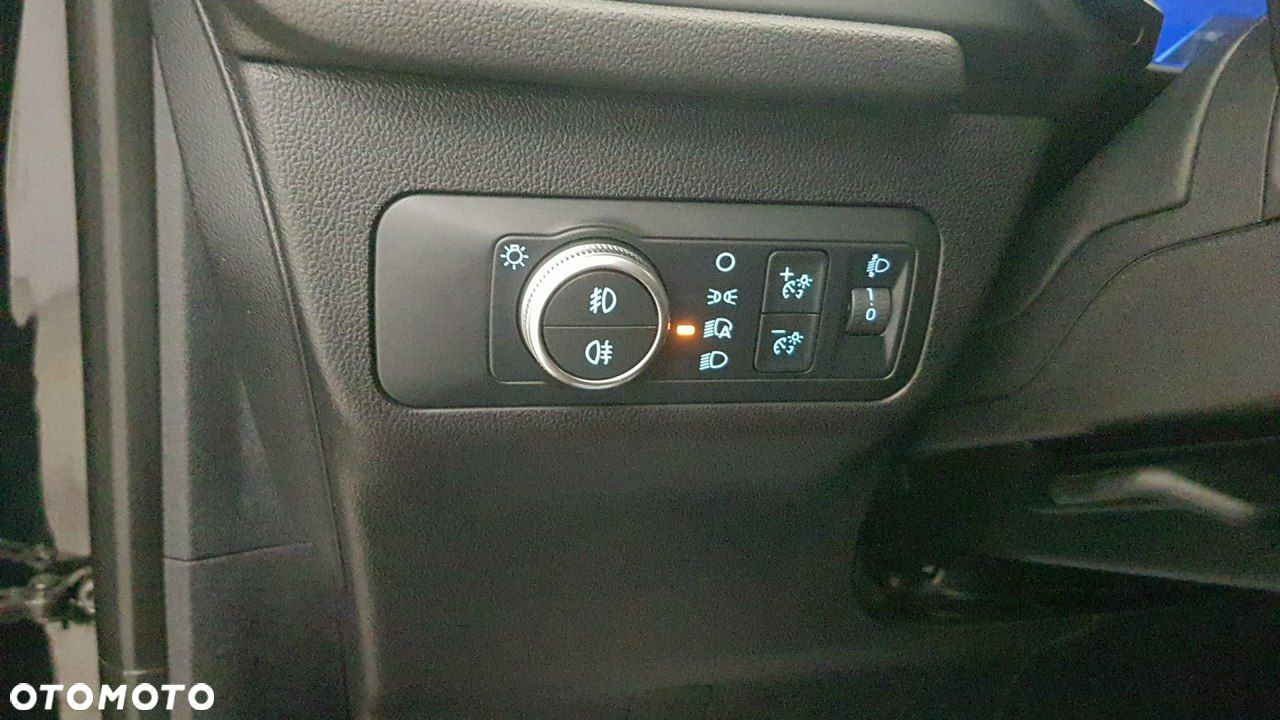 Ford Kuga - 32