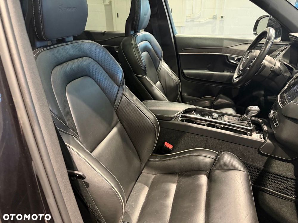 Volvo XC 90 T6 AWD Geartronic RDesign - 12