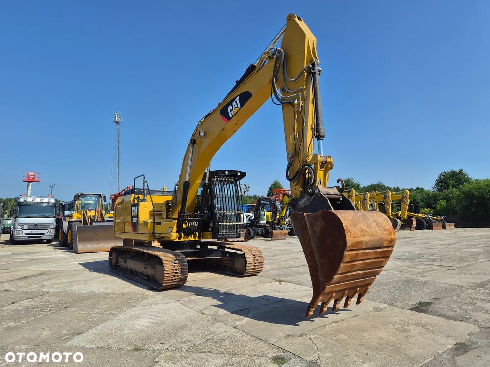 Caterpillar 320 FL spr z Niemiec oryginał - 3