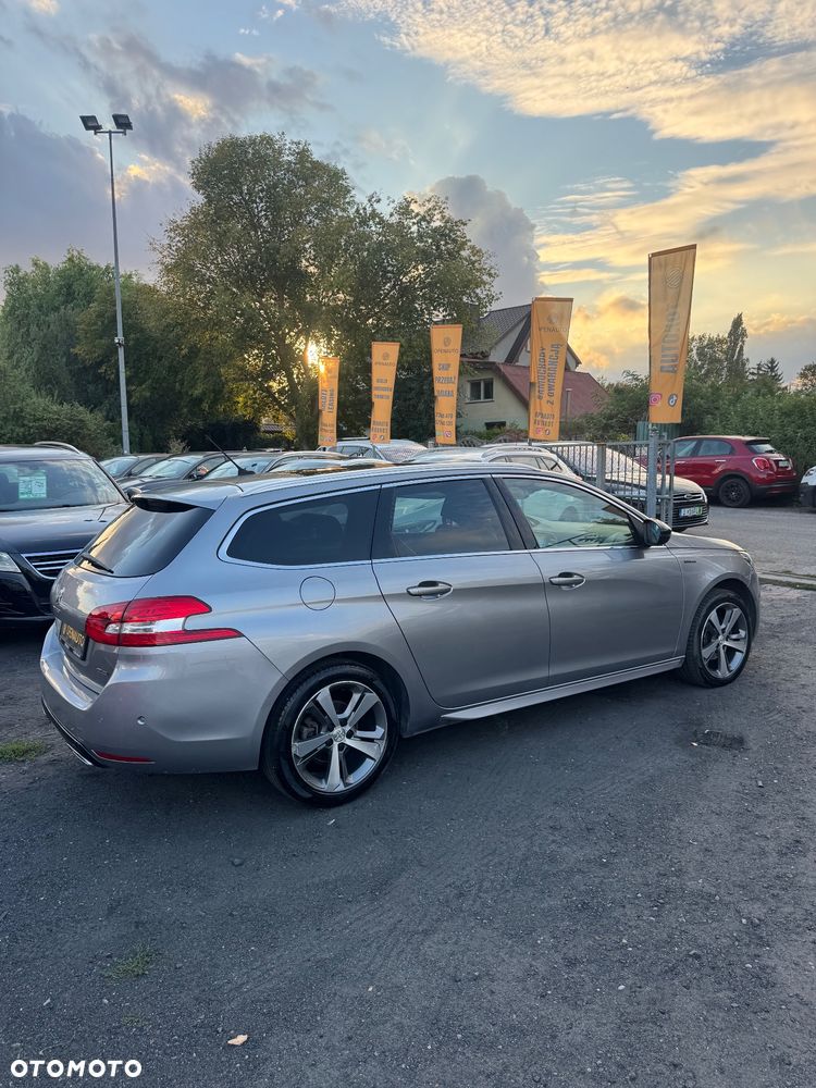 Peugeot 308 - 4