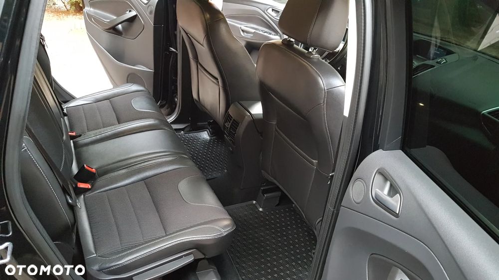 Ford Kuga 2.0 TDCi FWD Titanium Plus - 23