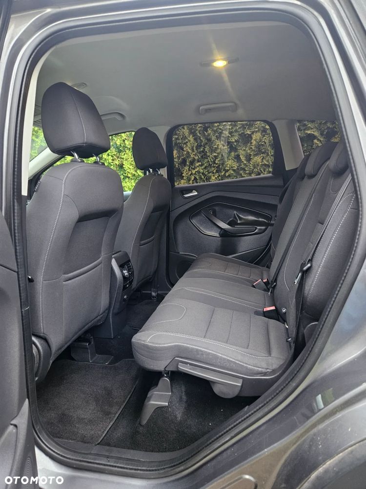 Ford Kuga - 33