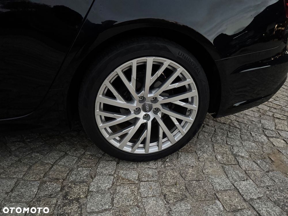 Audi A6 Avant 2.0 TDI Ultra - 12