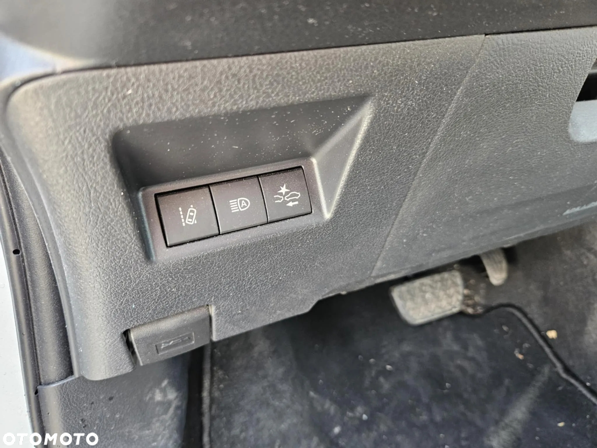 Toyota Yaris Hybrid 1.5 VVT-i Comfort - 22
