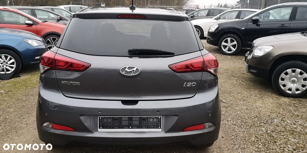 Hyundai i20 blue 1.2 Advantage+ - 9