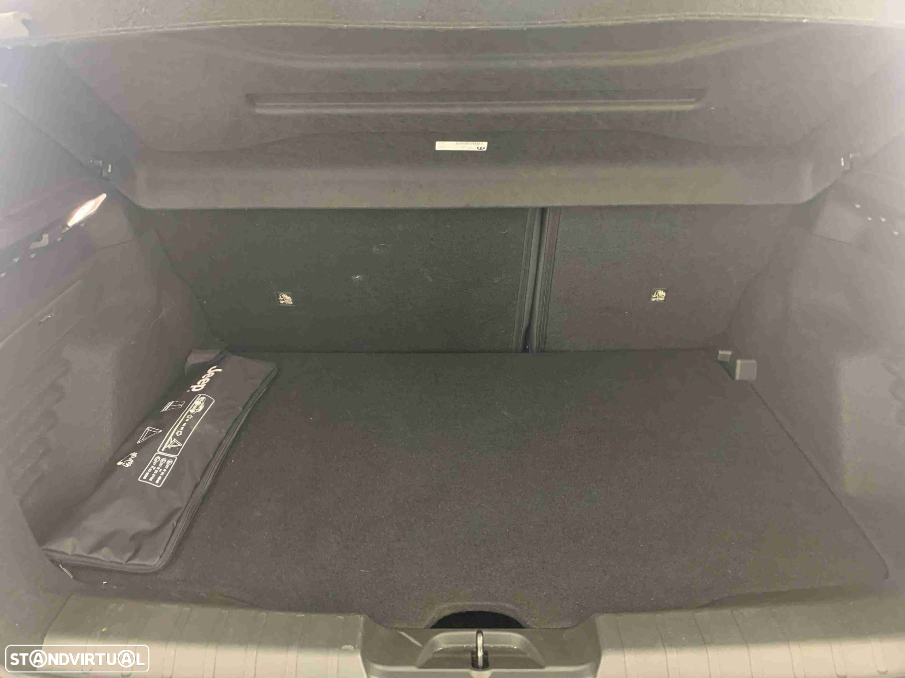 Jeep Avenger 1.2 GSE T3 Summit - 14