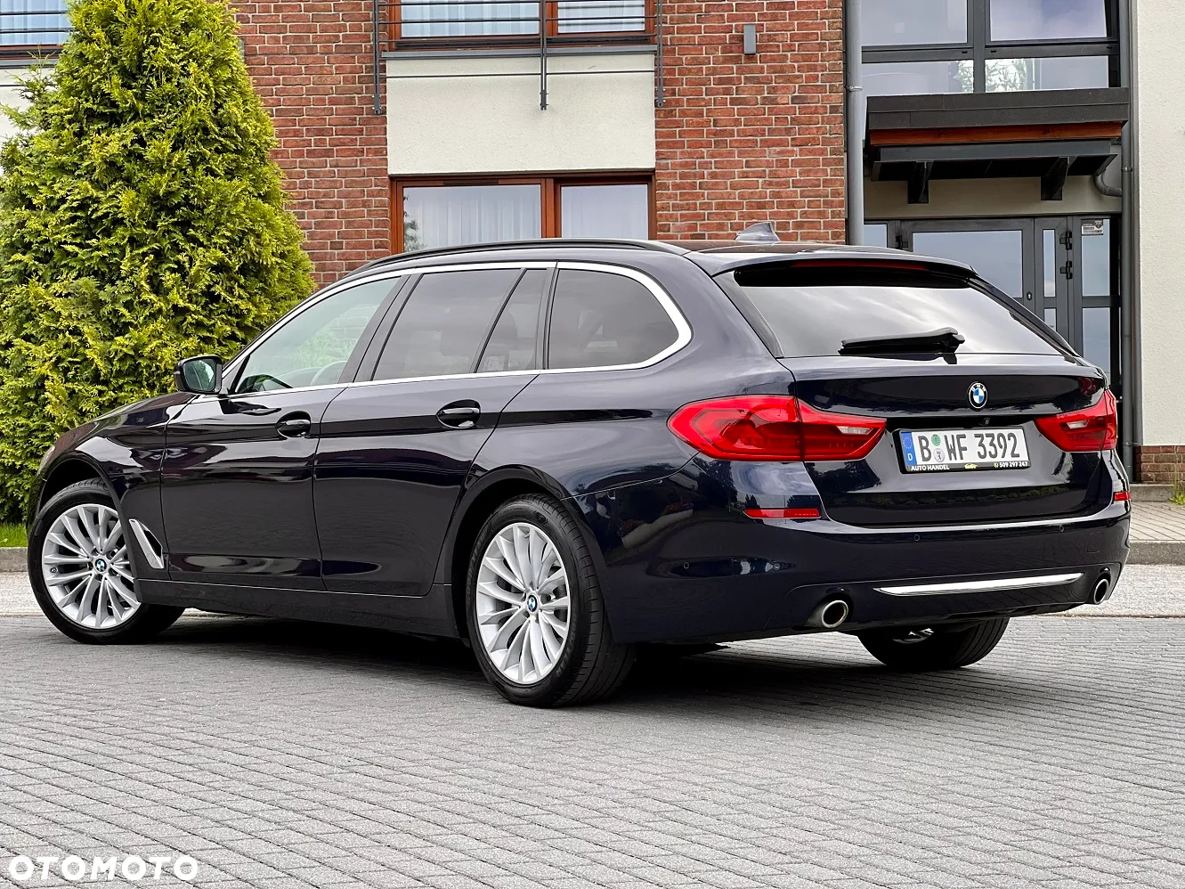 BMW Seria 5 520d Touring Luxury Line - 15