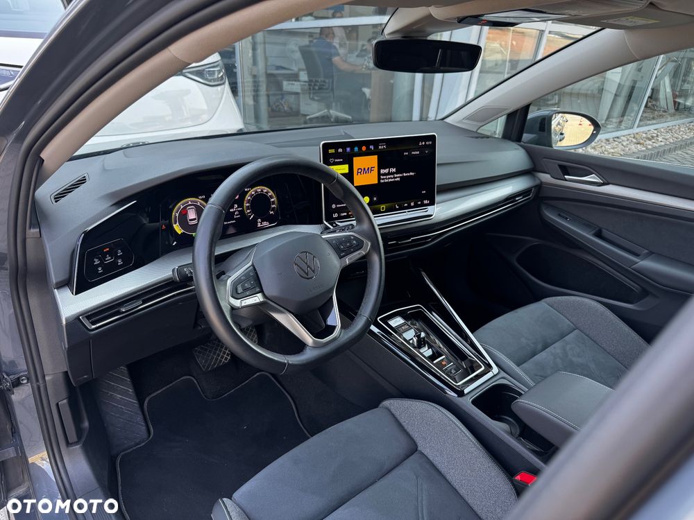 Volkswagen Golf 1.5 eTSI EVO Style DSG - 9
