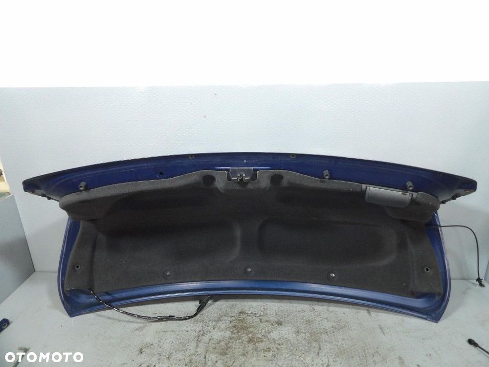 TOYOTA AVENSIS T27 LIFT SEDAN TYLNA KLAPA 8T5 - 10