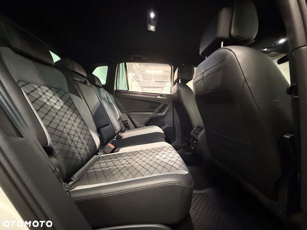 Volkswagen Tiguan 1.5 TSI EVO R-Line DSG - 25