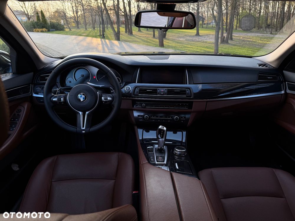 BMW Seria 5 535i Sport-Aut - 16