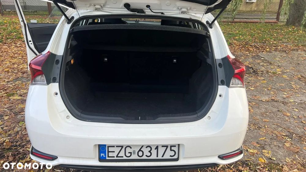 Toyota Auris 1.33 VVT-i Active - 4