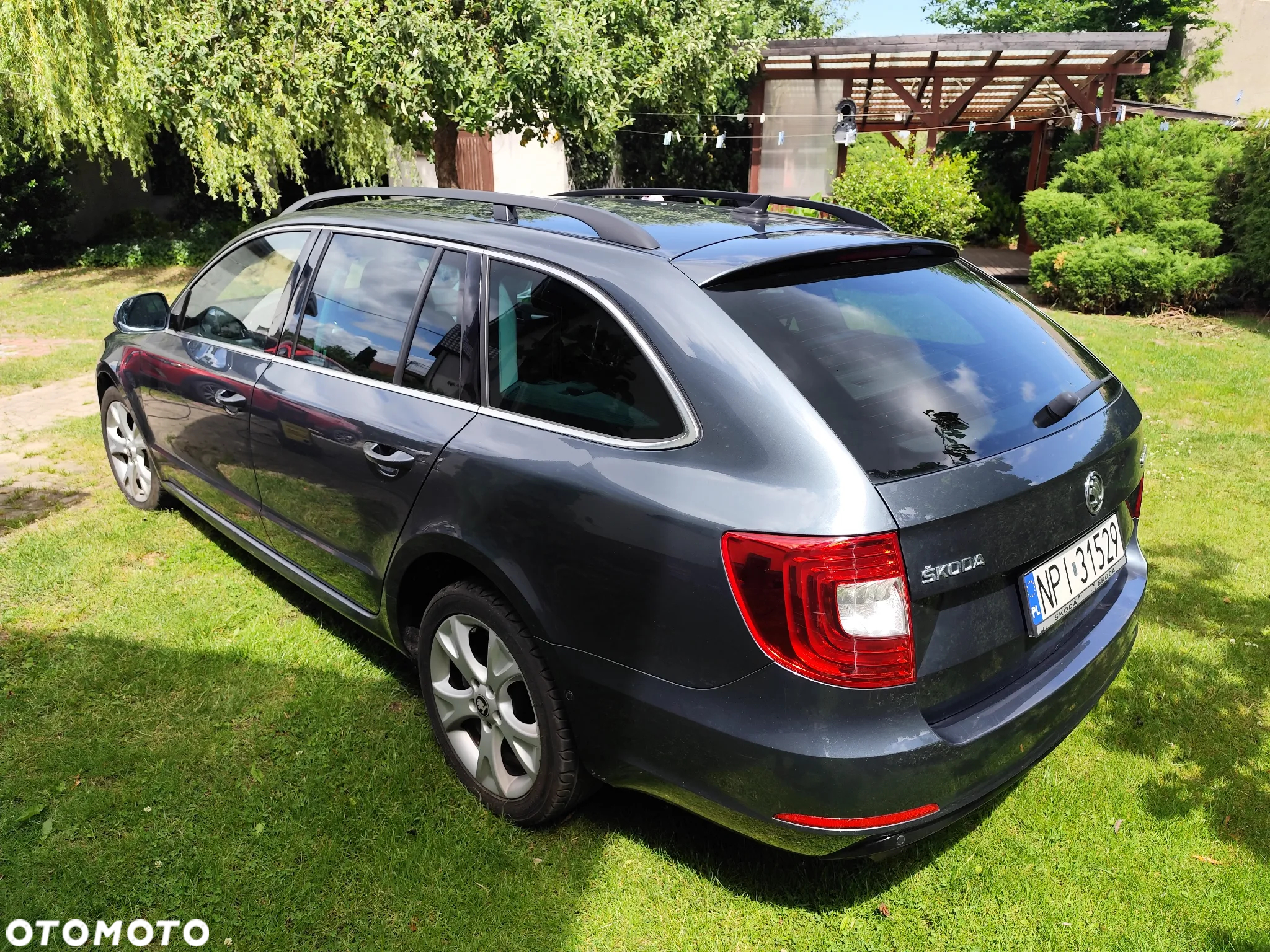 Skoda Superb 2.0 TDI Comfort DSG - 5