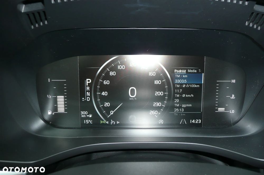 Volvo XC 60 T6 AWD Momentum - 35
