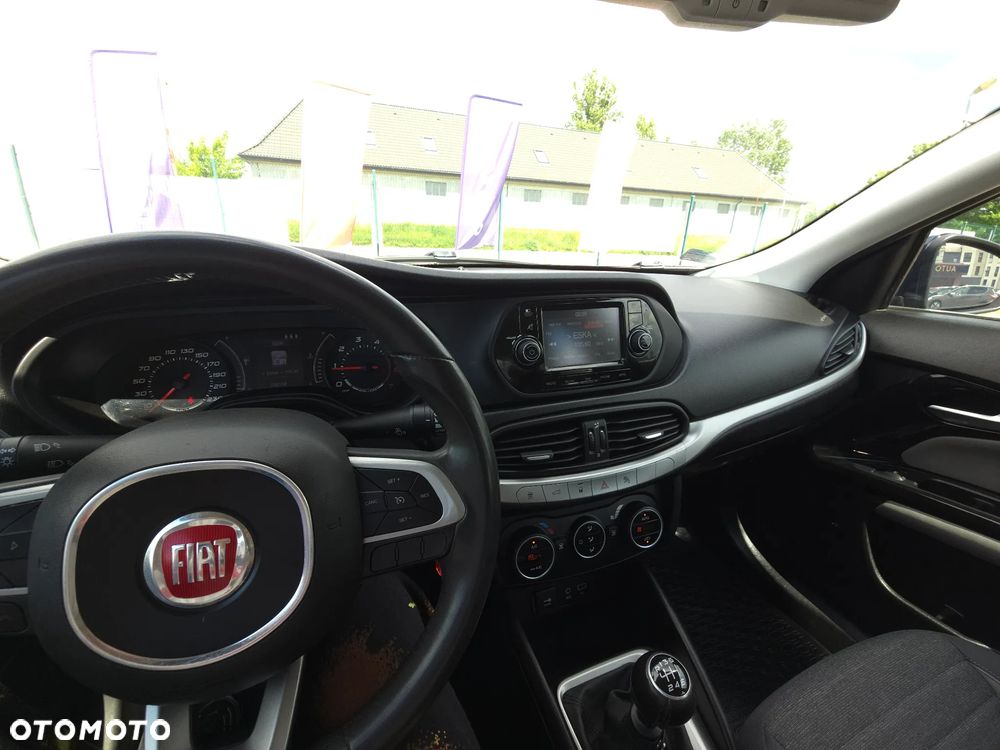 Fiat Tipo 1.6 MultiJet 16v Lounge - 31