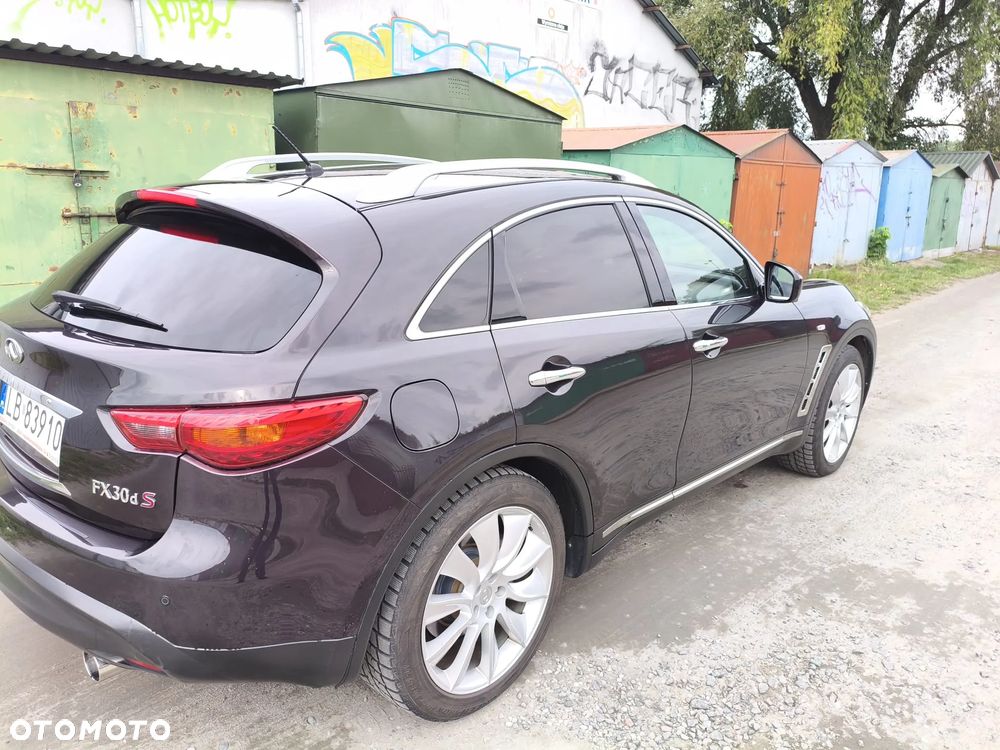 Infiniti FX FX30d S Premium - 4