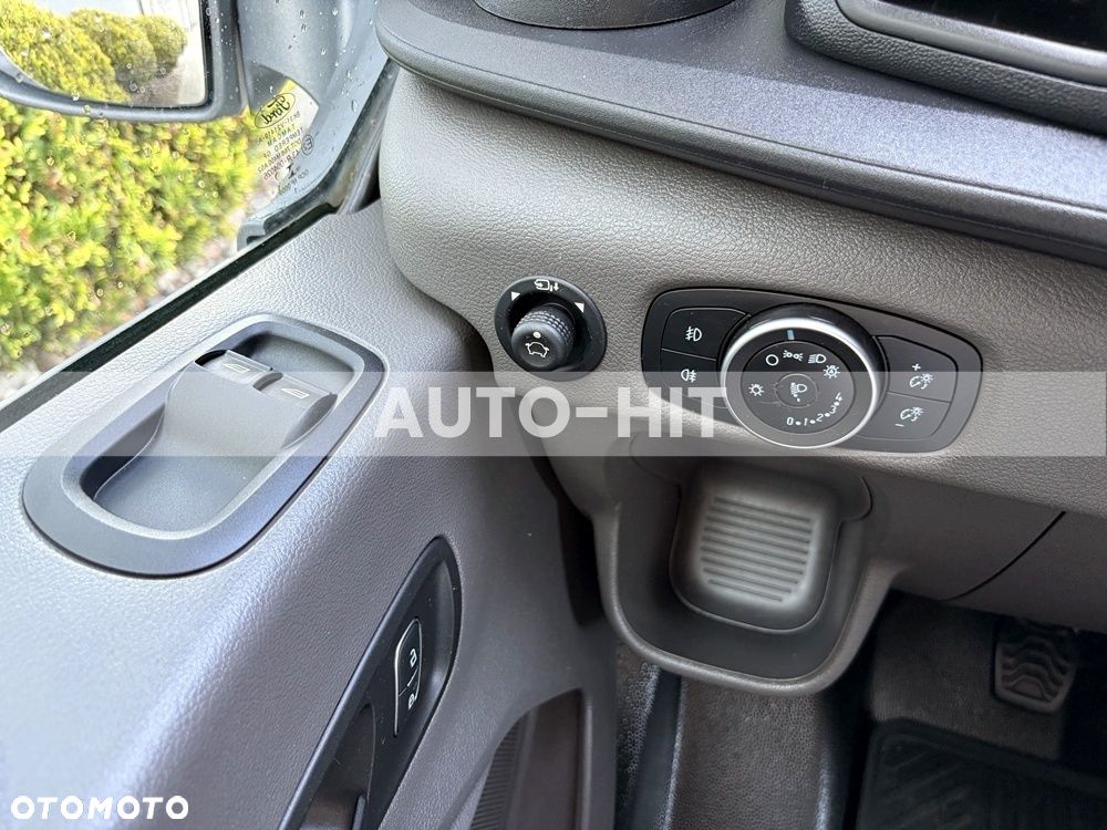 Ford Transit - 30