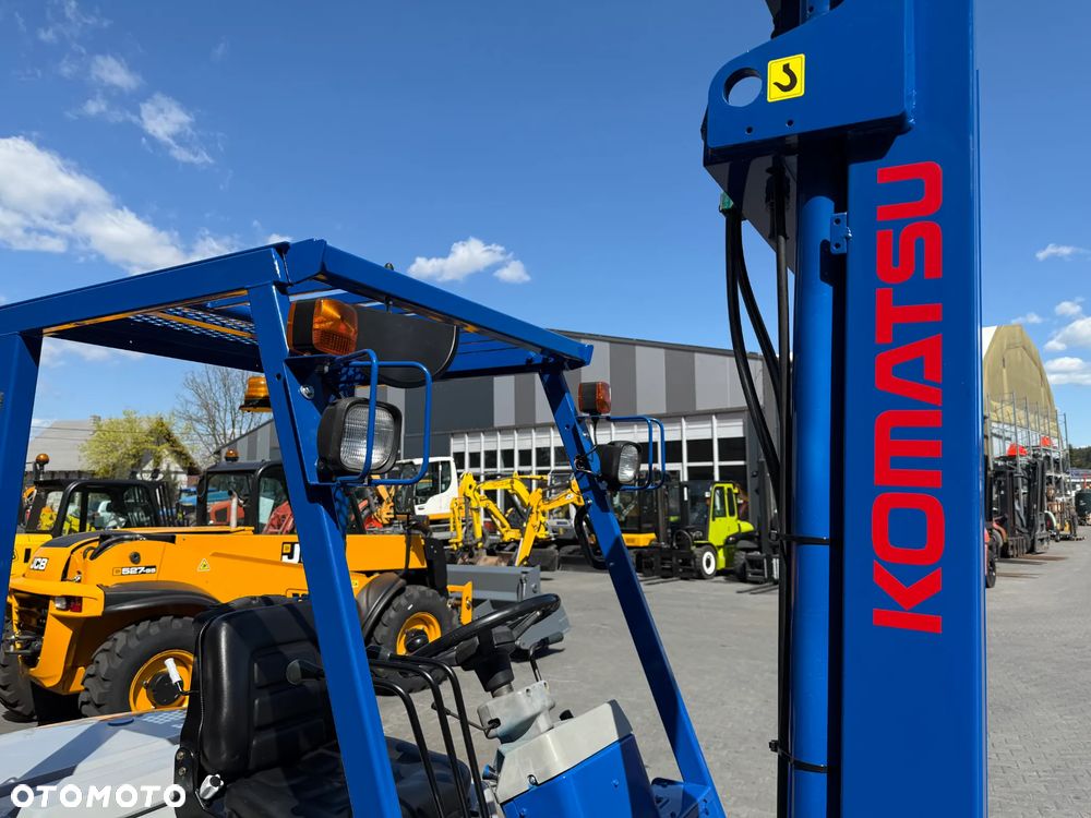 Komatsu FD30T-11E - 13