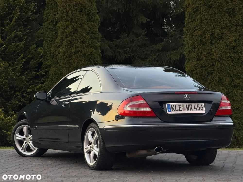 Mercedes-Benz CLK - 19