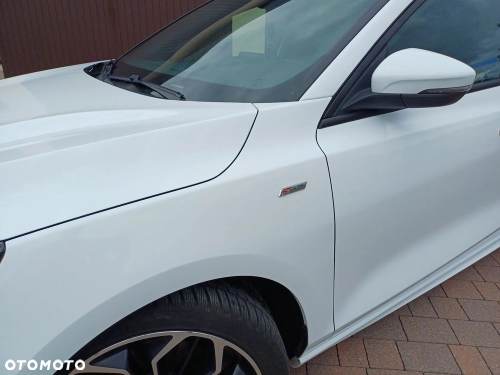 Ford Focus 2.0 TDCi ST-Line Red ASS PowerShift - 2