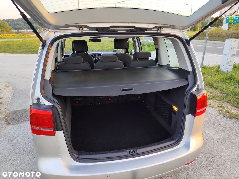 Volkswagen Touran 2.0 TDI DPF Comfortline DSG - 17