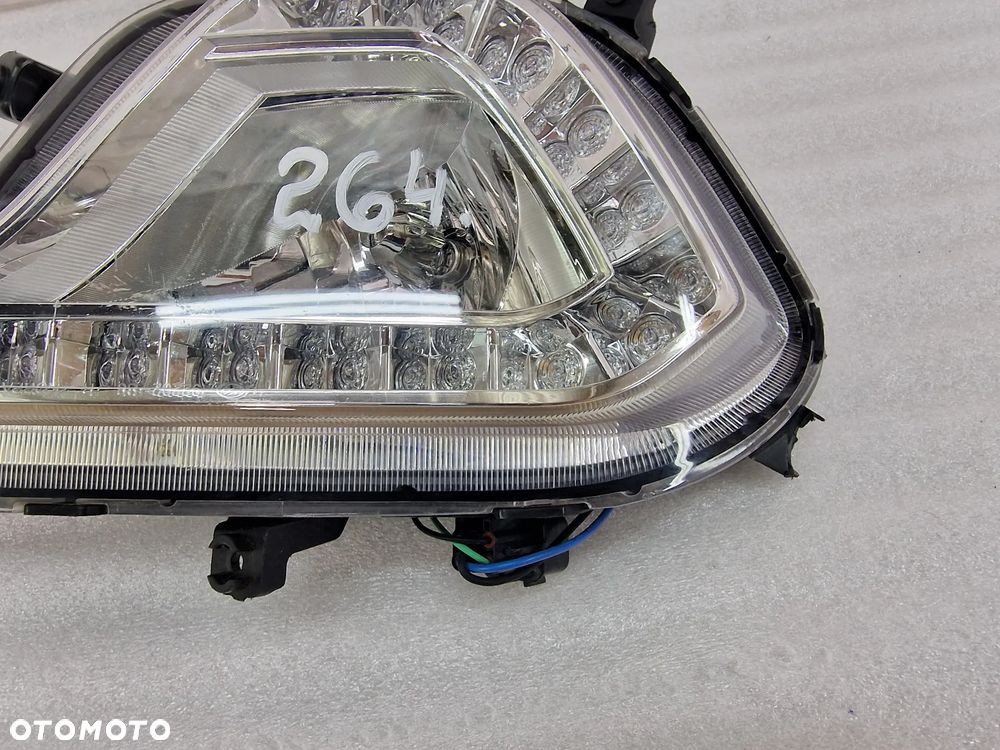 HYUNDAI GRAND SANTA FE III 12- PRAWY HALOGEN LED / DRL , SPRAWNY LED , NR 92202-B8 / 92202-B8100 , NR AUKCJI H264 - 3