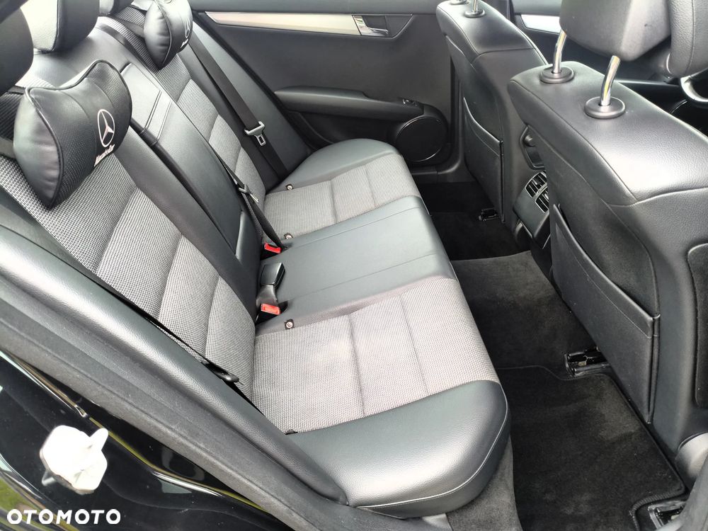 Mercedes-Benz Klasa C 180 Kompressor Automatik Avantgarde - 18