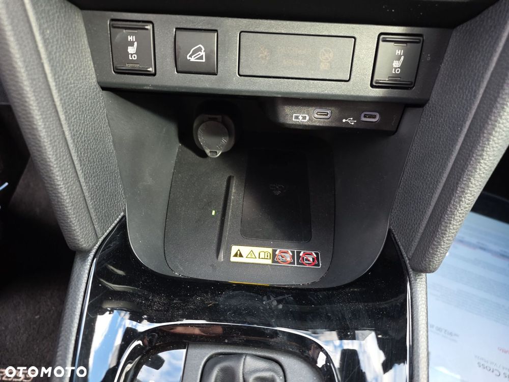 Toyota Yaris Cross Hybrid 1.5 Style AWD - 13