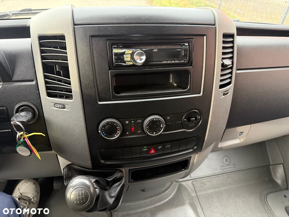 Mercedes-Benz Sprinter 316 CDI, 2.2 163KM, Kontener + winda, Zadbany - 19