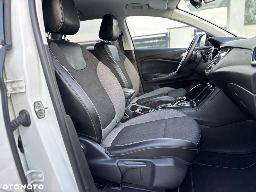 Opel Grandland X Plug-in-Hybrid4 1.6 DI Start/Stop Ultimate - 23
