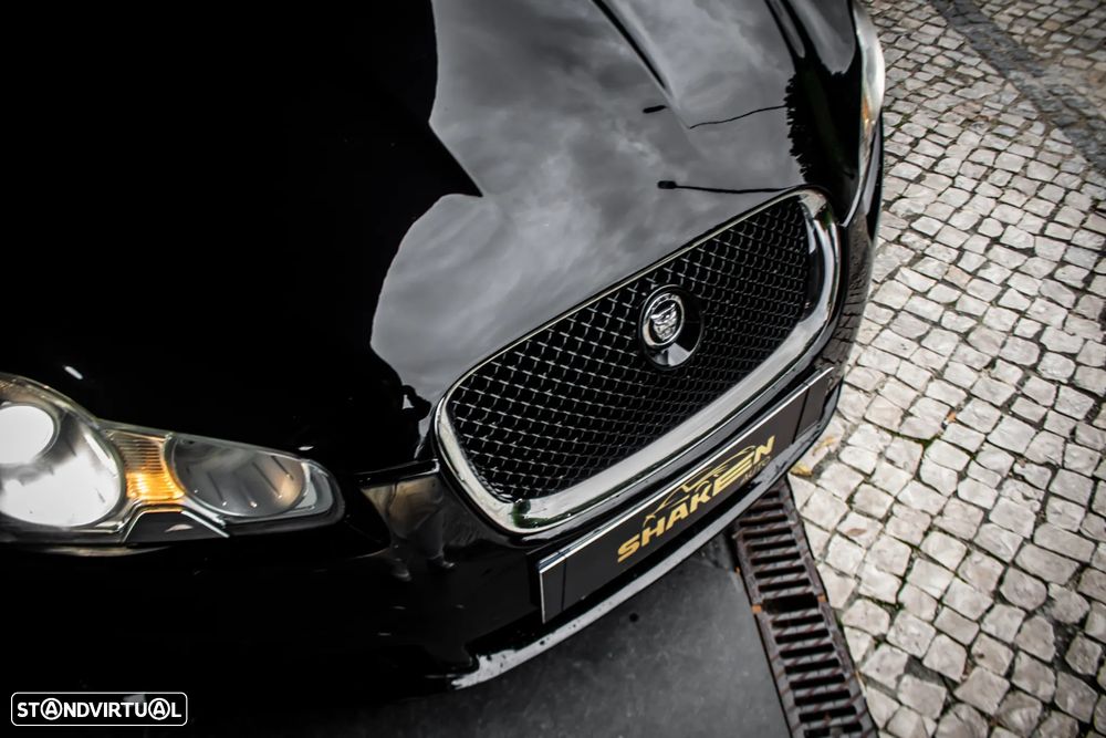Jaguar XF 3.0 D V6 S Luxury - 9