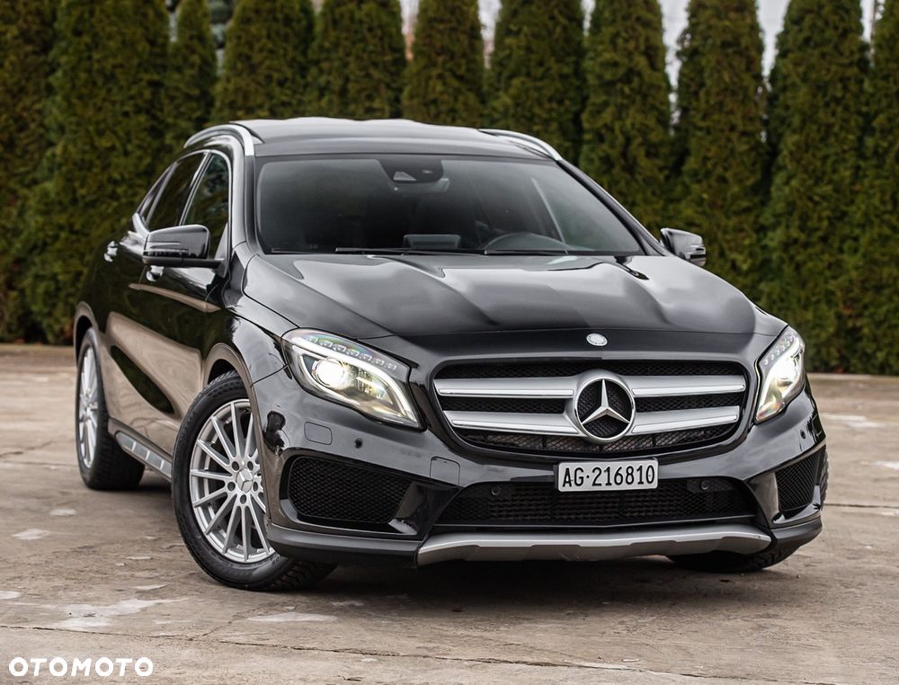 Mercedes-Benz GLA 250 4Matic 7G-DCT AMG Line - 1